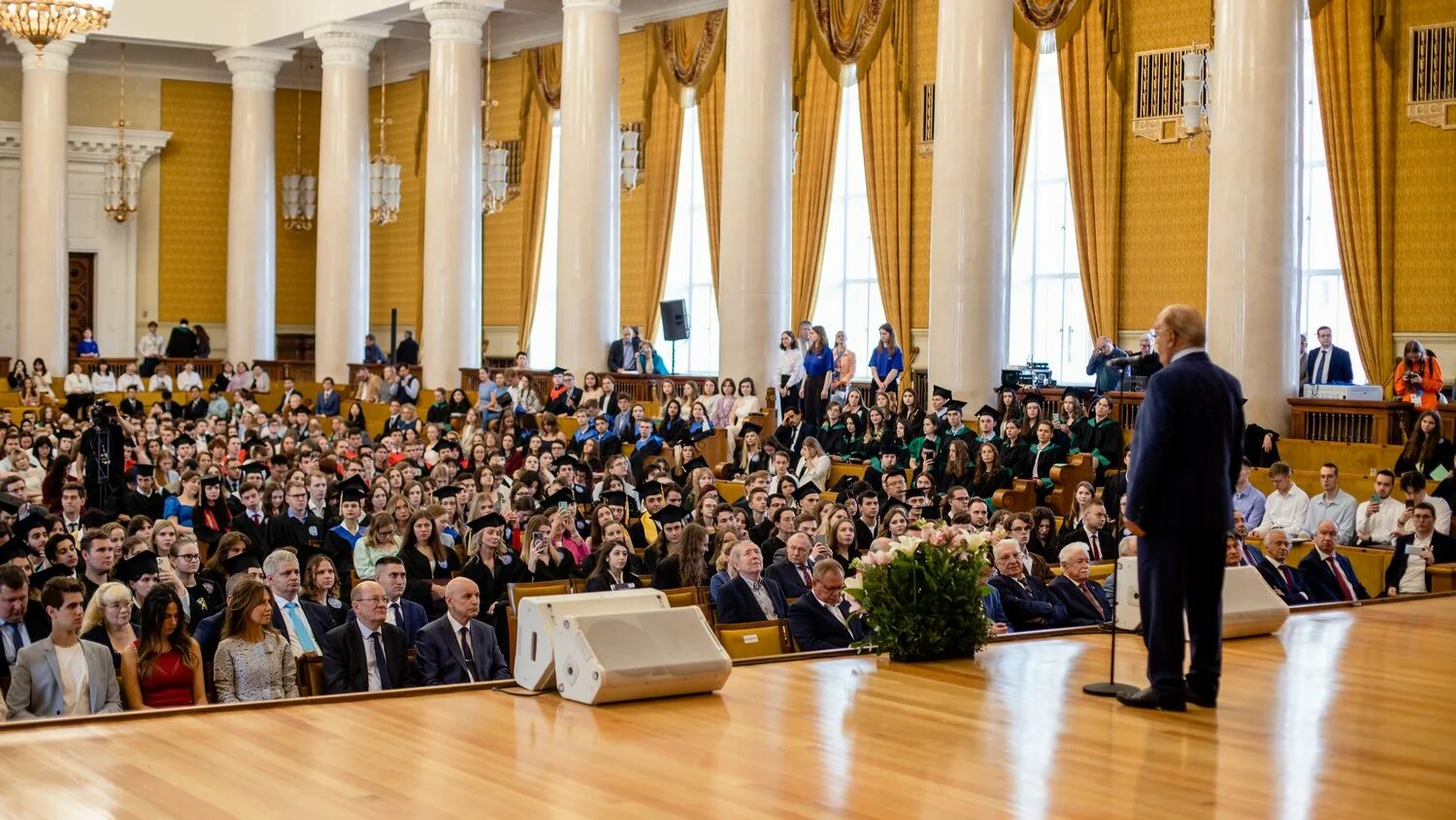 МГУ выпуск 2023. Выпуск МГУ. Выпускники МГУ. Выпускники университета.