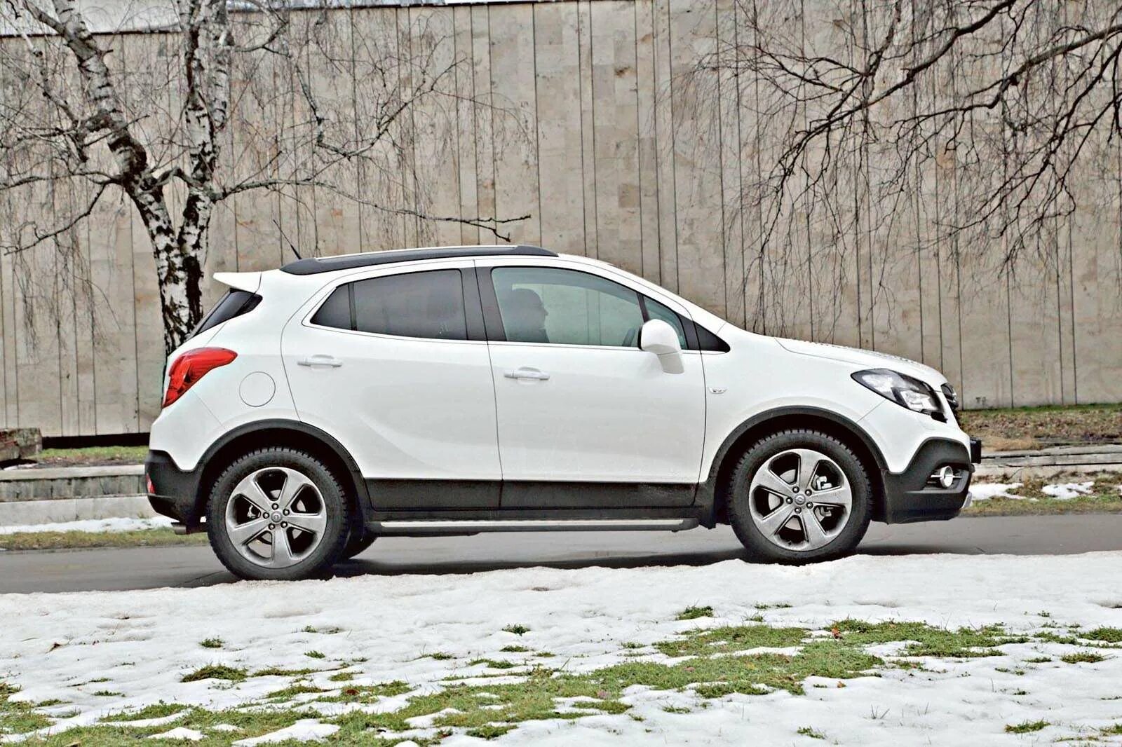 Opel Mokka. Кроссовер Опель Мокка. Опель Мокка 2014. Опель Мокка 2015 белый. Форумы opel