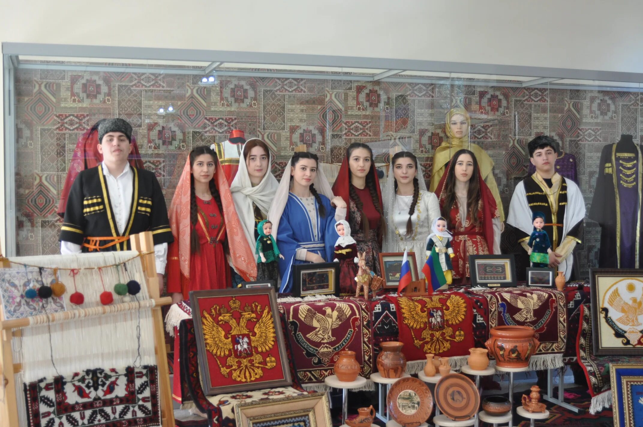 колледж промыслов и туризма. дагестанский государственный педагогический колледж в дербенте. колледж народных промыслов и туризма г дербент 2022. ковровка дербент колледж. колледж промыслов и туризма.