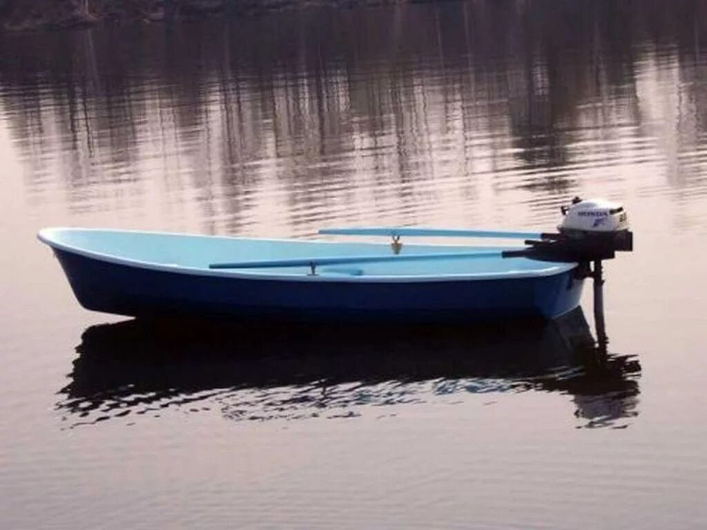 5. Спасательная шлюпка пелла фиорд. Пластиковые лодки пелла фиорд. Стеклопластиковая лодка пелла. Стеклопластиковая лодка пелла.