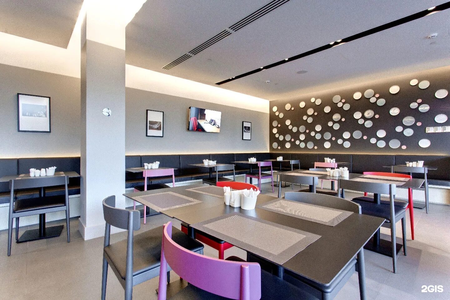 Ресторан порт авеню владивосток азимут. Персона нон грата группа. Порт авеню группа. Port avenue - мечта обложка. Ресторан азимут владивосток.