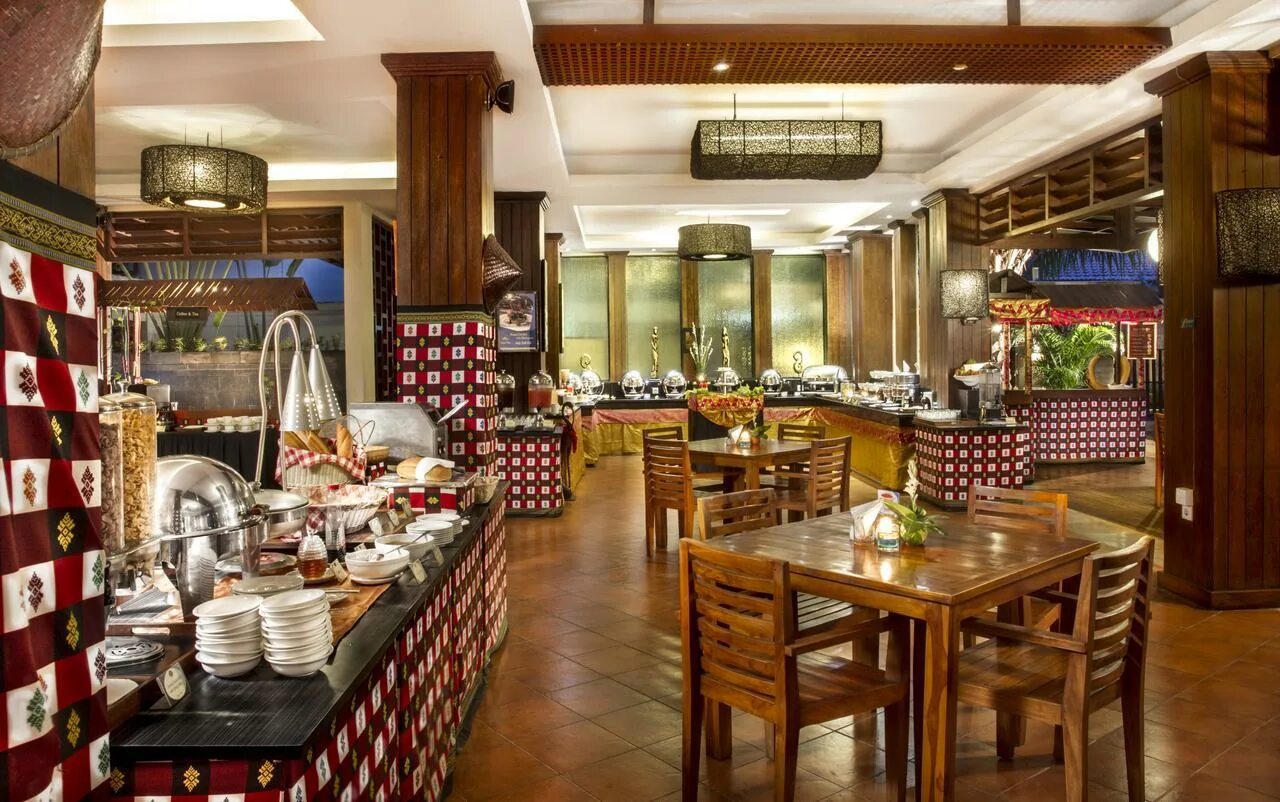 Balquisse heritage hotel бали. Fox harris jimbaran beach 4*. Best western kuta. Fox harris jimbaran beach 4 бали. Кута бали.