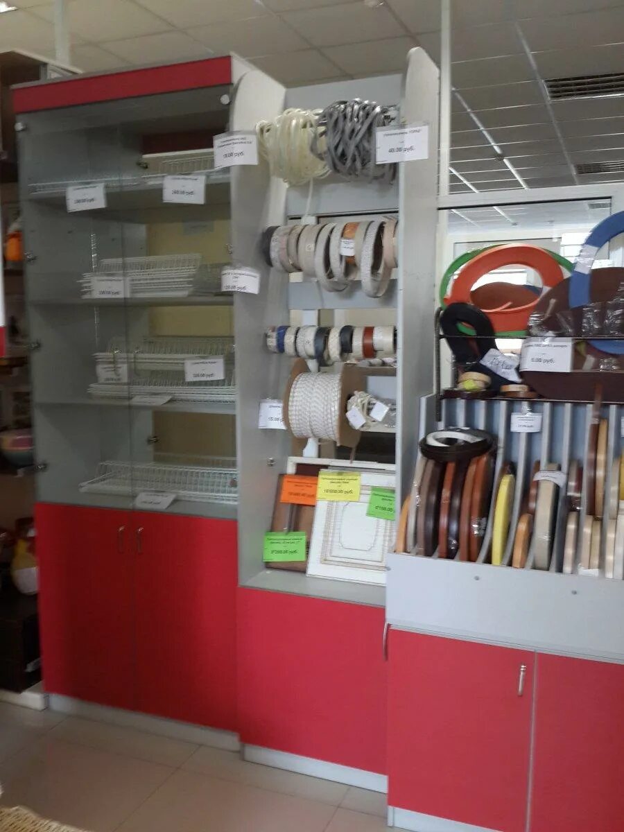 Фурнитура уссурийск. Мебельный запчасти магазин. Мебельная фурнитура киров. Мебельная фурнитура в уссурийске. Кухонная сантехника и фурнитура.