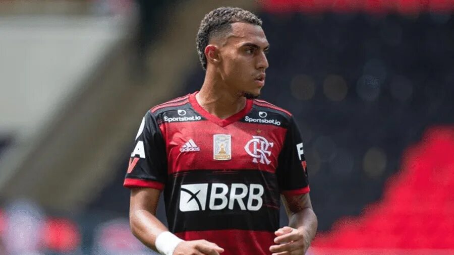 Лоран фламенго. Matheuzinho flamengo. мойзес пинейро фламенго. матеус франса фламенго. matheus frança silva.