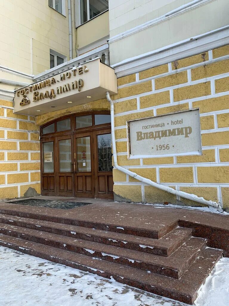 хлеб большая московская ул 74. булки пекарня спб. выкладка хлеба и хлебобулочных изделий в магазине. хлеб большая московская ул 74. магазин пай спб.