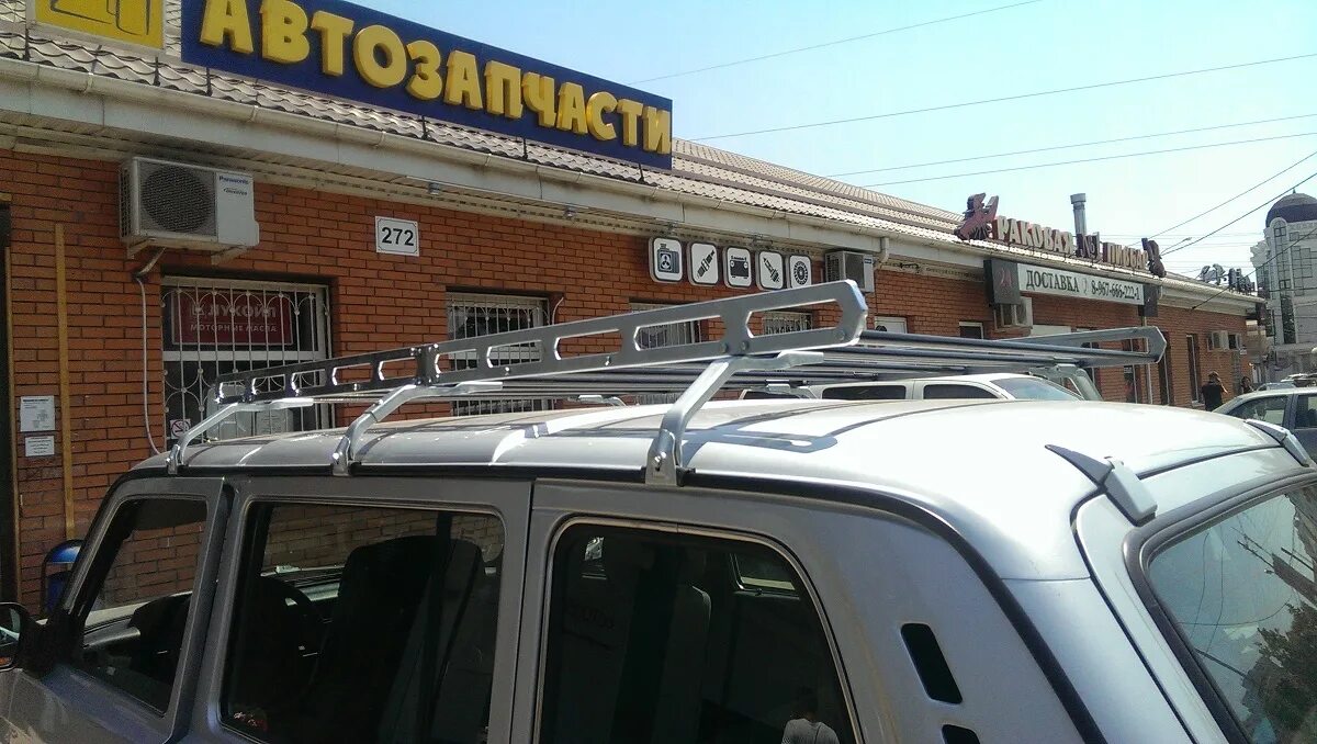 Багажников нет