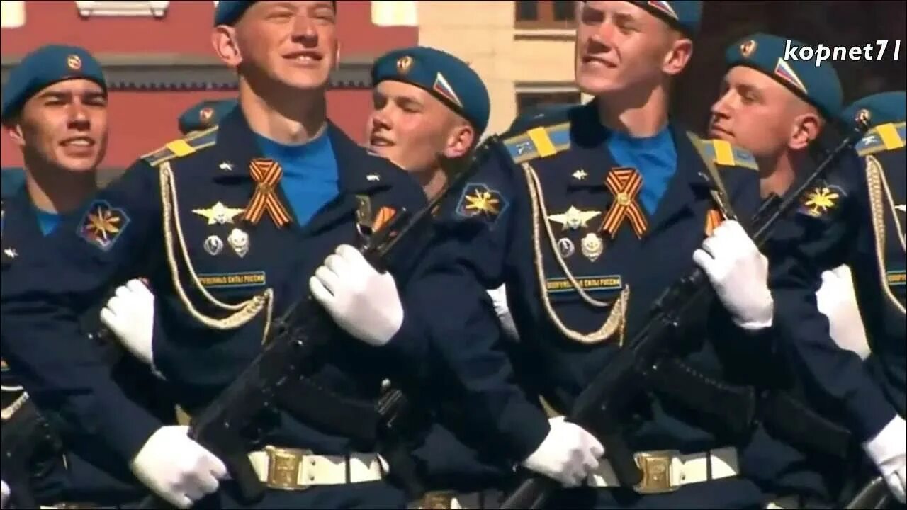 Песня про стратегически важных людей. Песня про стратегически важных людей. Песня про стратегически важных людей. Песня про сержанта василия. Песня о стратегически важных людях.