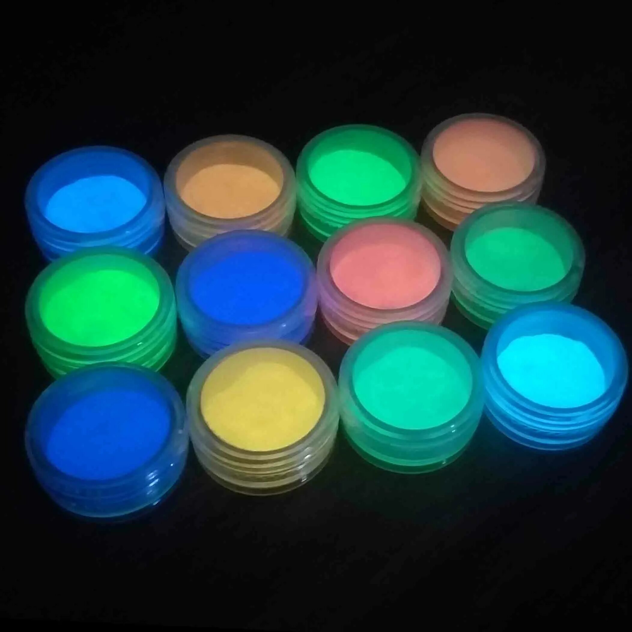 Порошок краситель светонакопительный. Люминофор глоу краски. Люминофор порошок. Флуоресцентная краска. Люминофор активатор родамин.