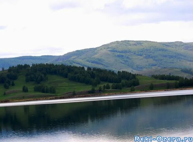 Озеро кулдыбай башкирия. Озеро ускуль. Озеро ускуль. Озеро ускуль абзелиловский. Озеро ачикуль.