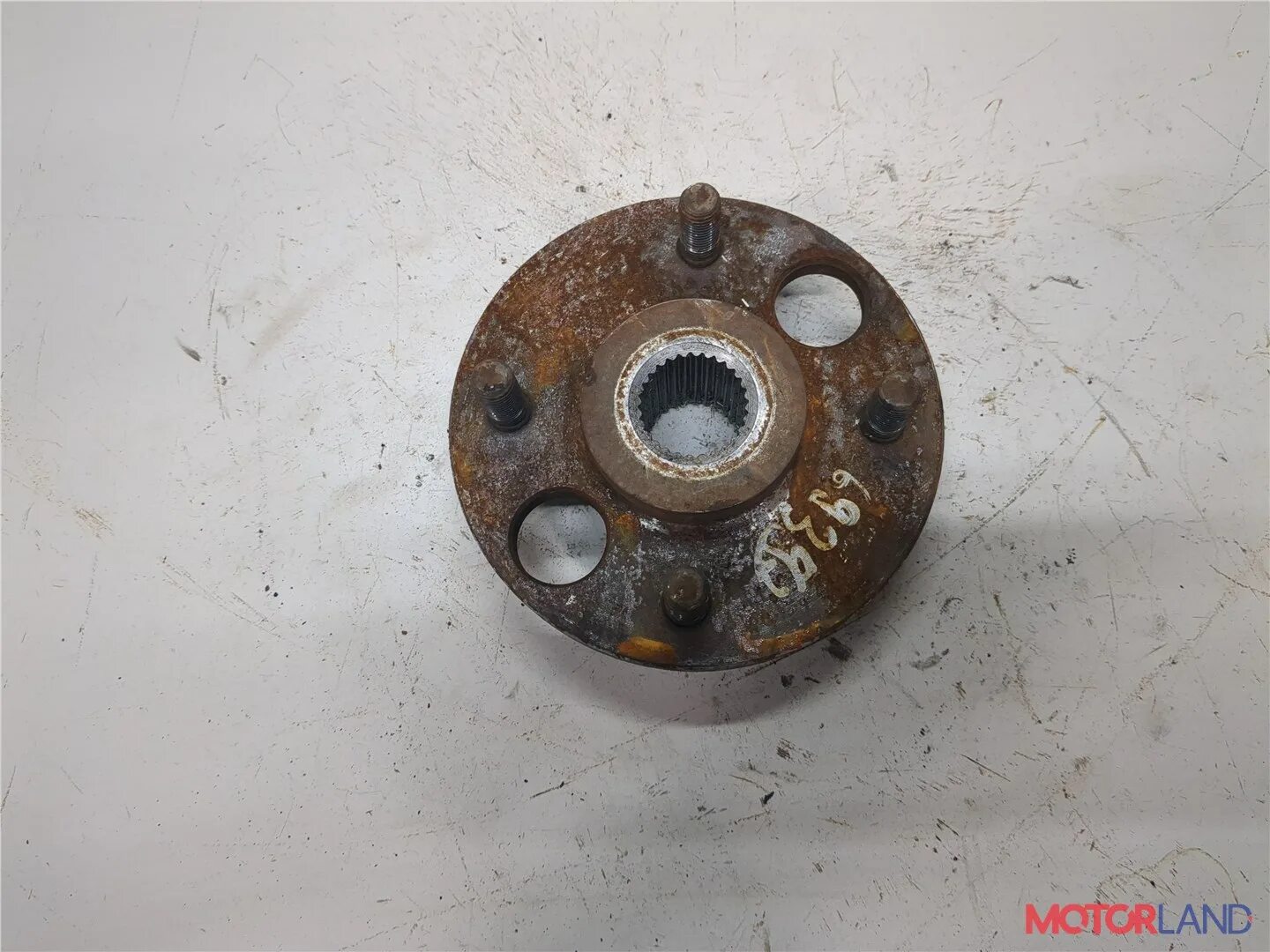 Ступичный подшипник на гранд чероки zj. Задние ступицы тойота корона 190. Ступица корона. Задняя ступица тойота корона st190. Ступица корона.