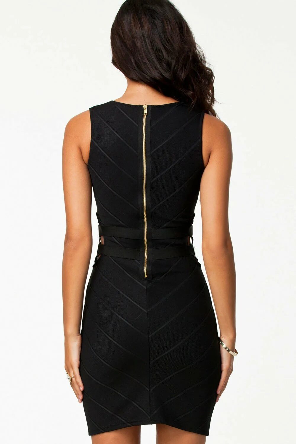 Тату молния на руке. Черное платье с молнией сзади. Татуировка в виде молнии на спине. Молния на спине. Тату колючая проволока на руке.