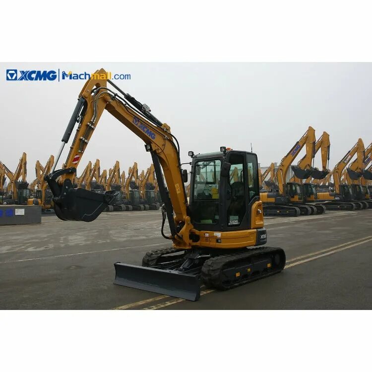 Xcmg xe35u. Мини-экскаватор XCMG xe55da. Экскаватор XCMG xe35u. Xe35u XCMG. Гусеничный мини-экскаватор XCMG xe35u.