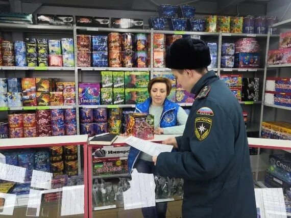 Инструктаж по безопасному применению пиротехники. Пиротехники мчс. Жихарев пиротехника. Корочка пиротехника. Обучение пиротехников.