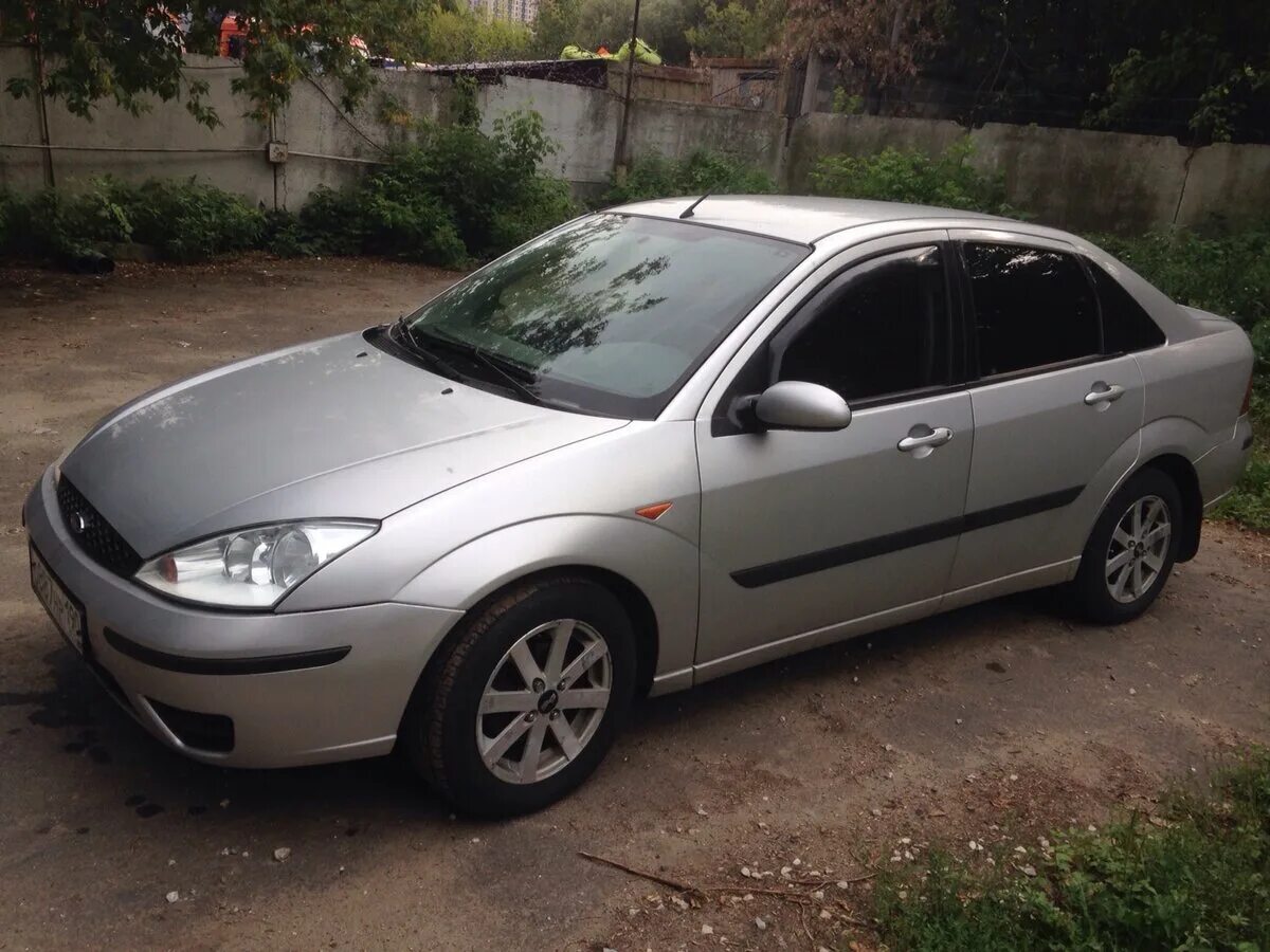 Купить форд фокус 1 2004. Ford Focus 1 2004 седан. Форд фокус 2004 седан. Форд фокус 1 2004 года седан. Форд фокус 1 Рестайлинг 2004.