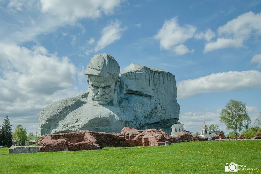 Брестская крепость Брест. Памятник в Белоруссии Брест. Брестская крепость достопримечательности. Достопримечательности Белоруссии Брестская крепость. Брест название