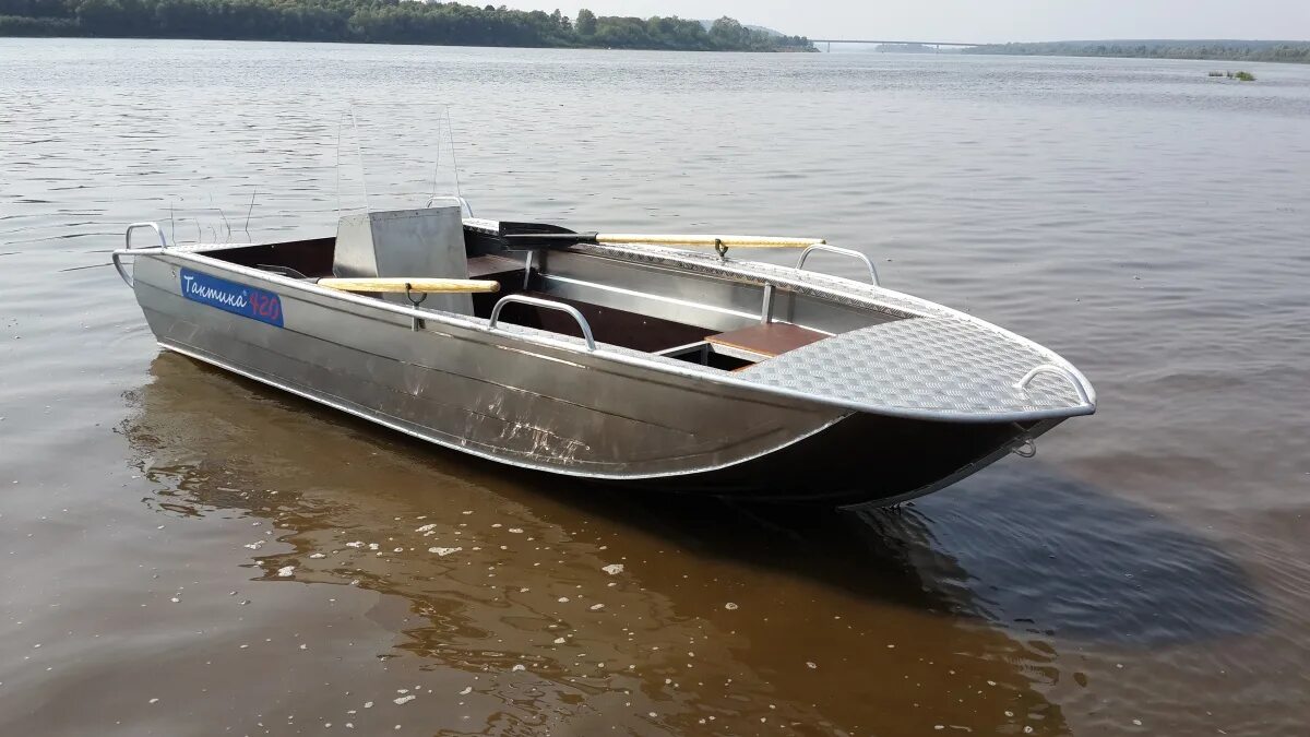 Тактика 420 fish. Алюминиевые лодки 420. Алюминиевые лодки 420. Лодка 420 алюминиевая. Алюминиевые лодки 420.