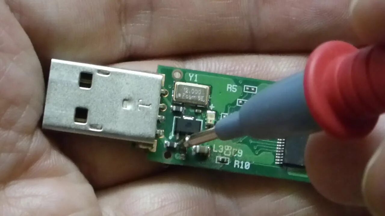 Transcend JETFLASH 1 GB. Ремонт USB флешки. USB флешка не определяется. Сломанная флешка.