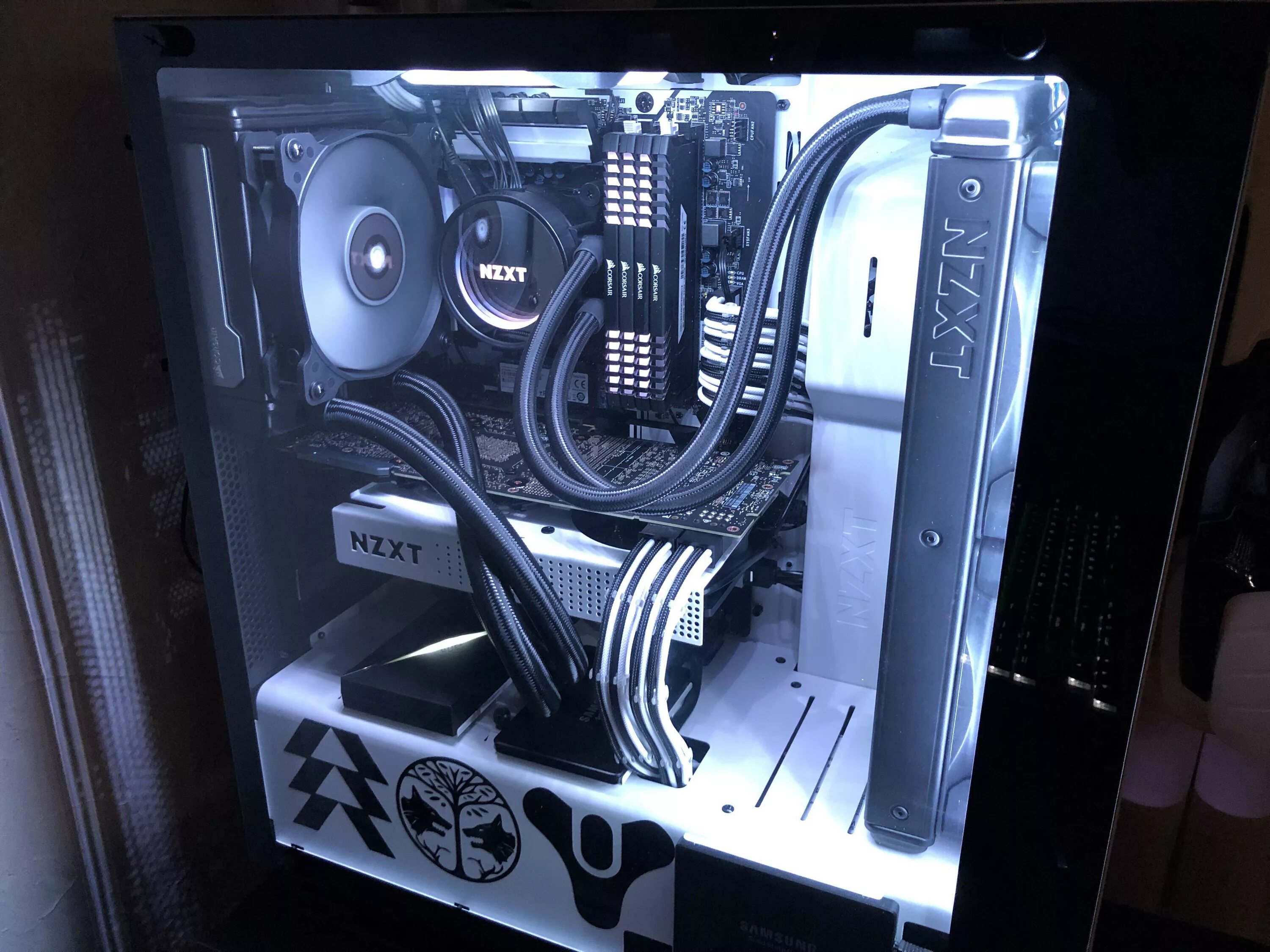 Kraken зеркало krna12at. NZXT g12 комплект. Kraken g12. NZXT z12. NZXT Kraken x73.