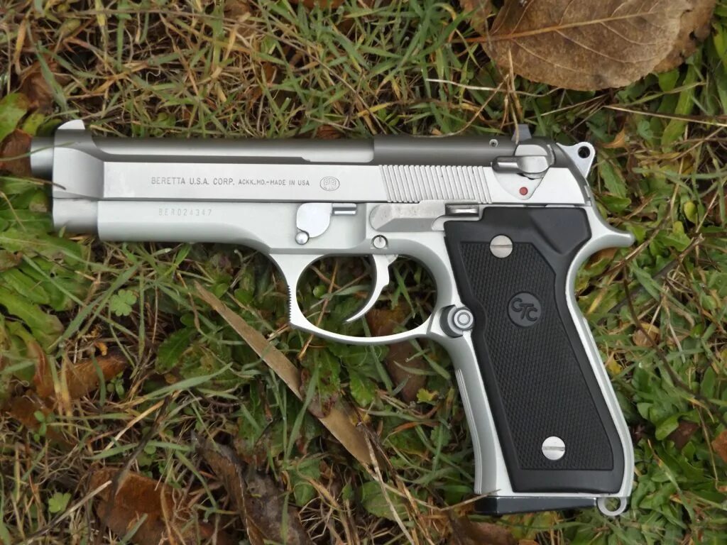 Брх1 купить. Беретта 92. Beretta 92fs. Беретта 92 FS. Беретта м92 а1.