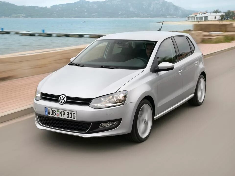 Фольксваген поло 1. Поло хэтчбек 2009. Polo 1. Volkswagen polo sedan. Кредит авто фольсваген поло акпп 2022 г в г.