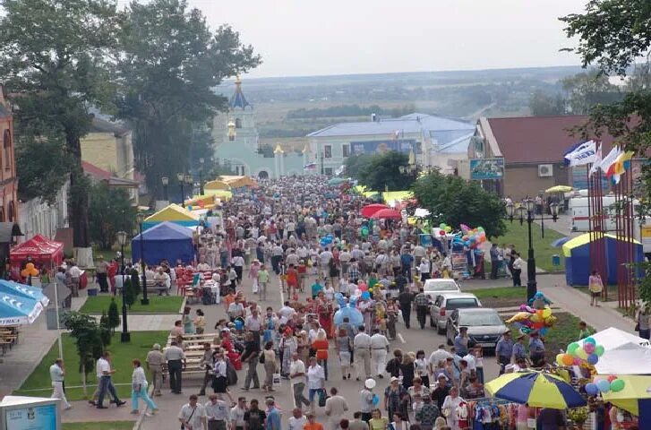 Курск население. Ярмарка в коренной пустыни. Коренная ярмарка. Коренская ярмарка. Население курска 2024 год