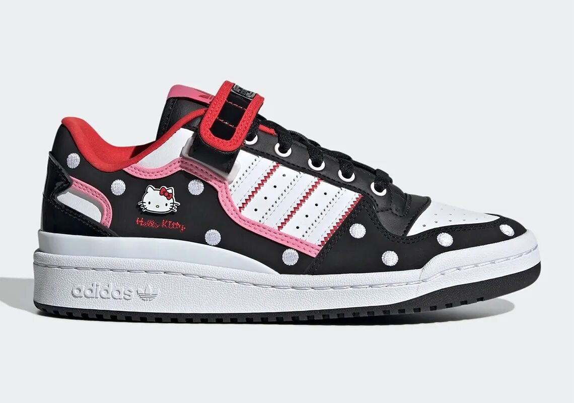 Adidas hello. Адидас Хеллоу Китти. Adidas hello Kitty. Adidas Superstar hello Kitty. Кроссовки с Хэллоу Китти.