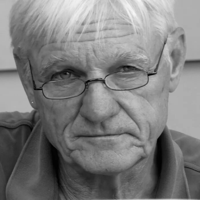 Alan woods. Alan woods. Тед грант милитант. Alan woods communist. Alan woods chaves.