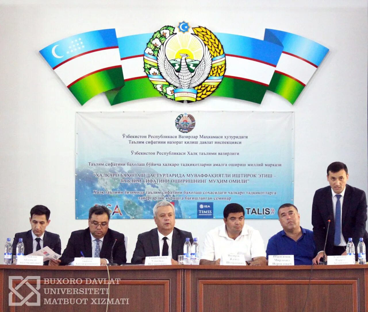 Президентининг фармони. Здание кабмин узбекистан. Здание кабинета министров узбекистана. Здание кабмин узбекистан. Ташкент здание правительства.