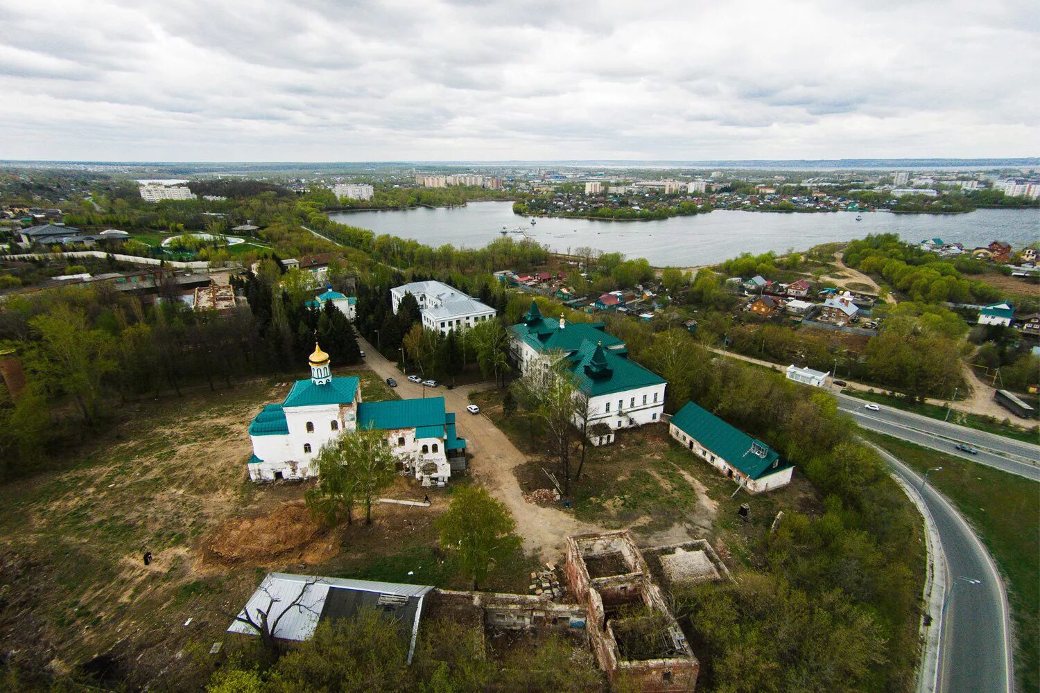 Архиерейское подворье казань. Архиерейское подворье казань. Архиерейское подворье казань. Новоиерусалимское подворье казань фото. Новоиерусалимское подворье казань.