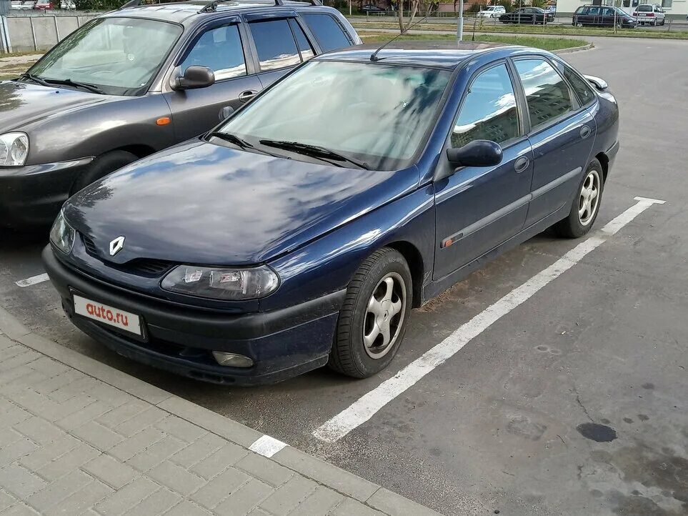 Renault Laguna I - Рестайлинг, 2000 г., бензин, механика, купить в Жодино - фото