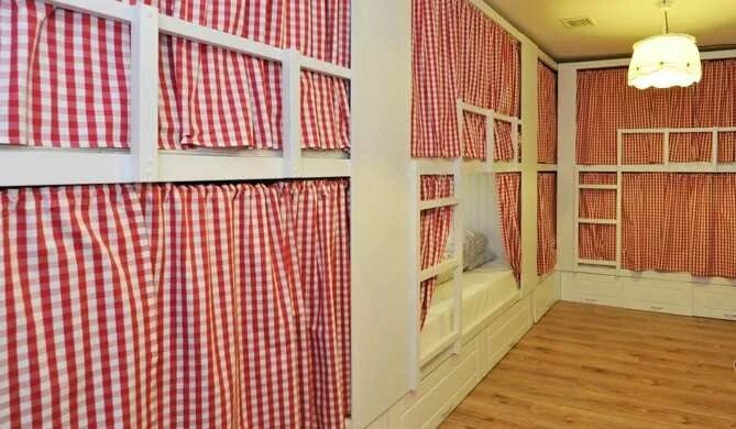 Скотч хостел волгоград. Scotch hostel волгоград. отель скотч хостел волгоград. скотч хостел волгоград кухня. хостел «scotchhostel вид снаружи волгоград.