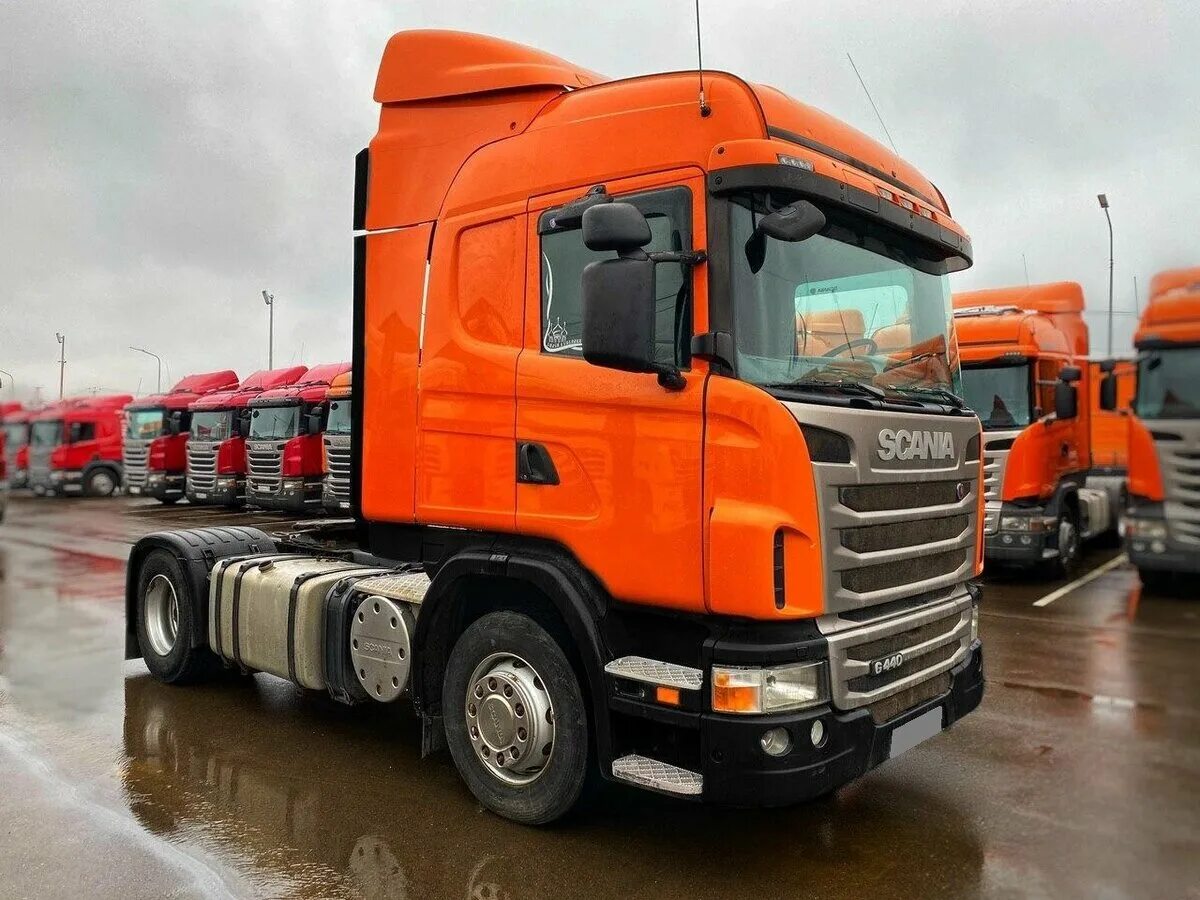 Грузовой - тягач седельный Scania g440. Скания 440 тягач. Тягач Скания 2012. Scania r440 оранжевый.