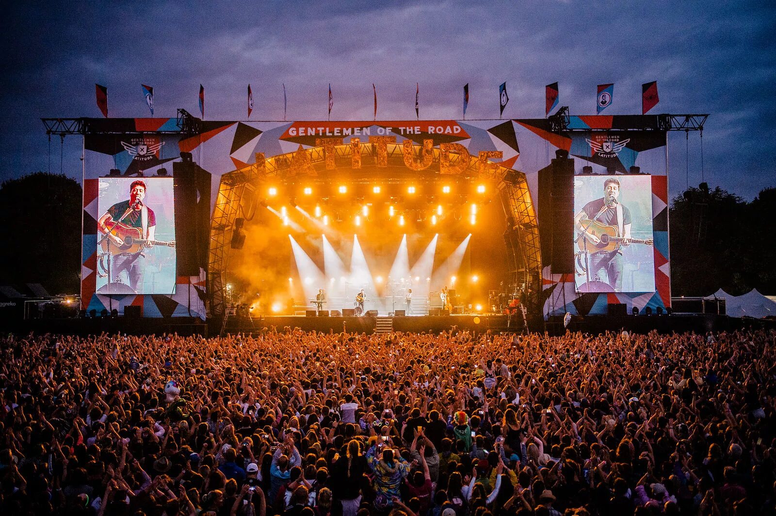 Событийный туризм в англии. Алл фестиваль. Алл фестиваль. Алл фестиваль. Festival goers.