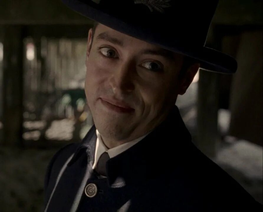 Клей томпсон рост. Thompson m1928a1. Брат наки томпсона. Клэй томпсон. Подпольная империя оуэн.