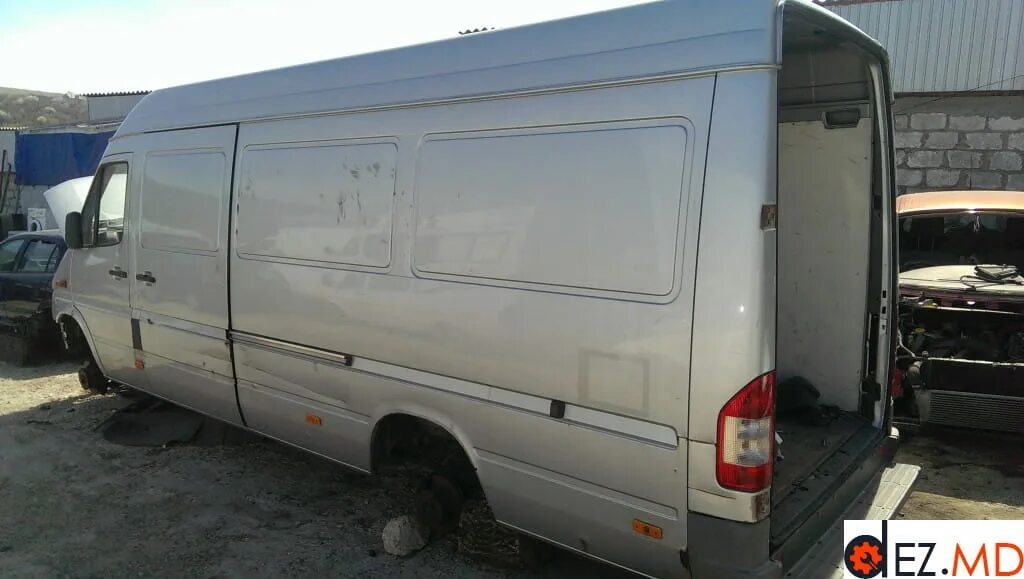 Mercedes-Benz Sprinter (1G) 2.7 дизельный 2006 Sprinter 416 CDi ViP на DRIVE2
