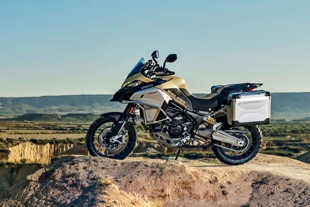 Ducati multistrada 1200s. Multistrada 1260 enduro. Дукати мультистрада 1260 эндуро. Дукати мультистрада 1260 эндуро. Ducati multistrada 1200 enduro.