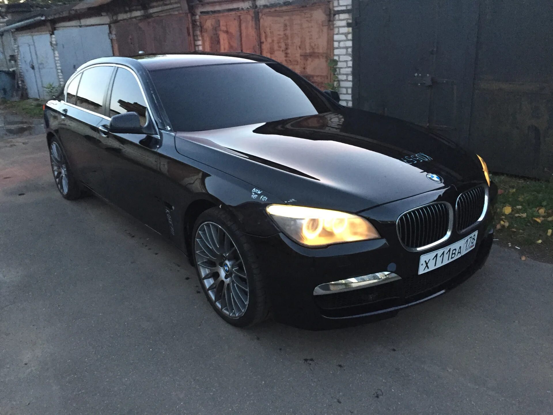 BMW 7 f01. БМВ 7 тонированная. БМВ 7 черная. BMW 7 2008. Купить бмв в ростовской