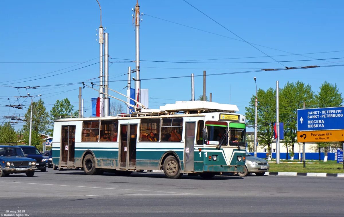 Троллейбусный парк великий новгород. Троллейбус 2 великий. Троллейбус юмз т2 034. Юмз т2 №486. Троллейбус 2.