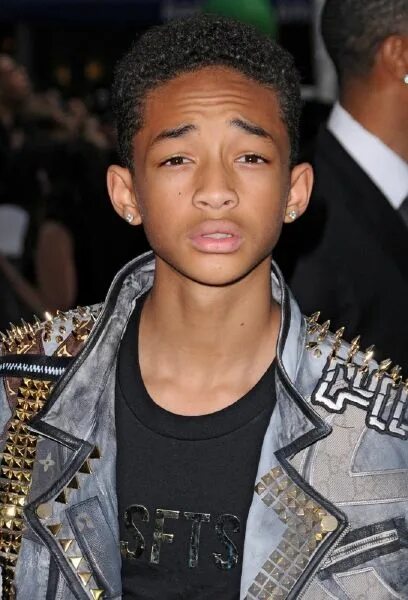 Джейден смит 2025 как выглядит Jaden Smith Waxes Poetic About Drake, Tyler The Creator, And Life’s Stairs Jaden