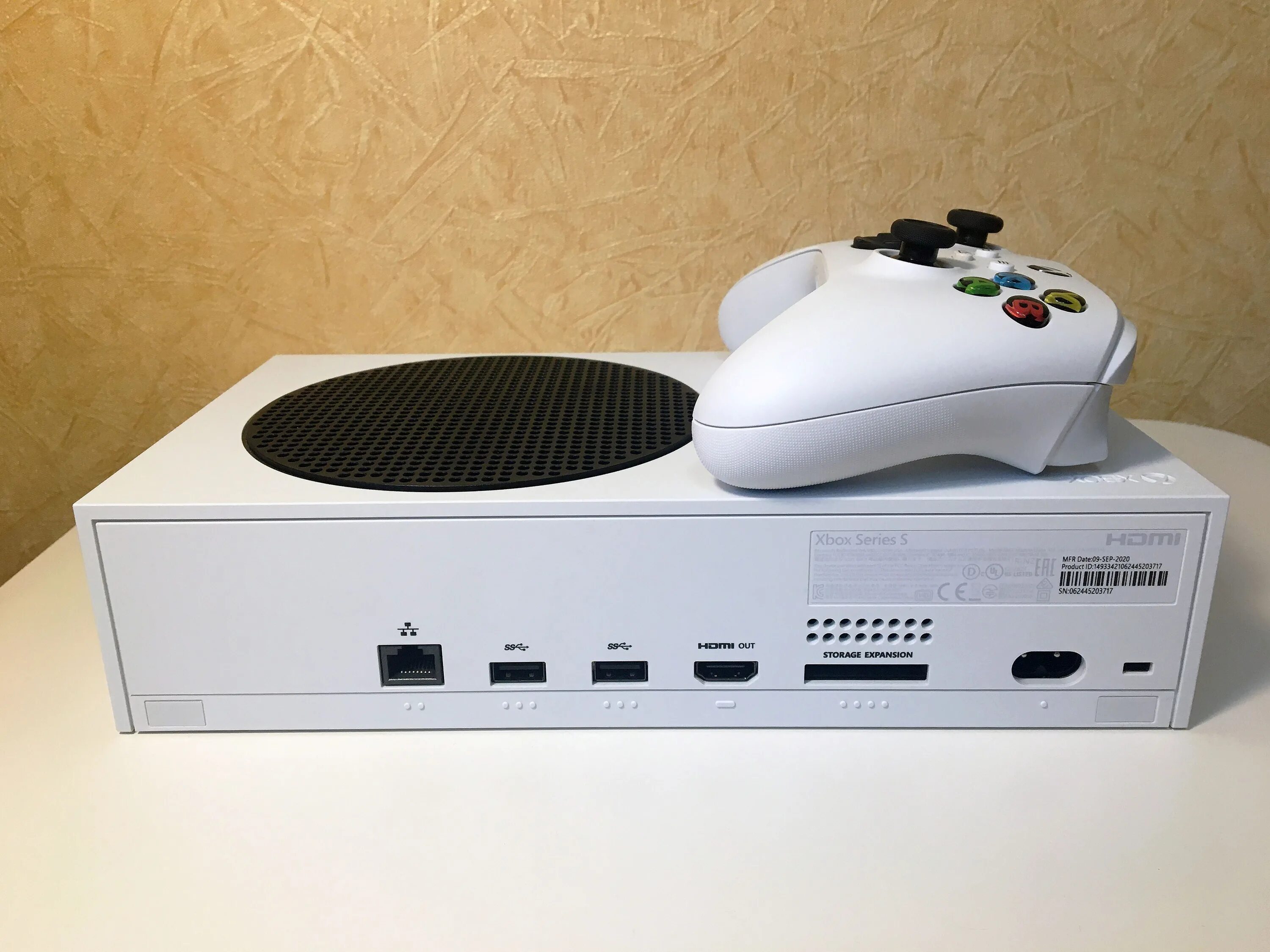 Xbox s 2023. Xbox Series s. Xbox Series s 512gb. Игровая приставка Microsoft Xbox Series s 512 ГБ. Xbox 360 Series s.