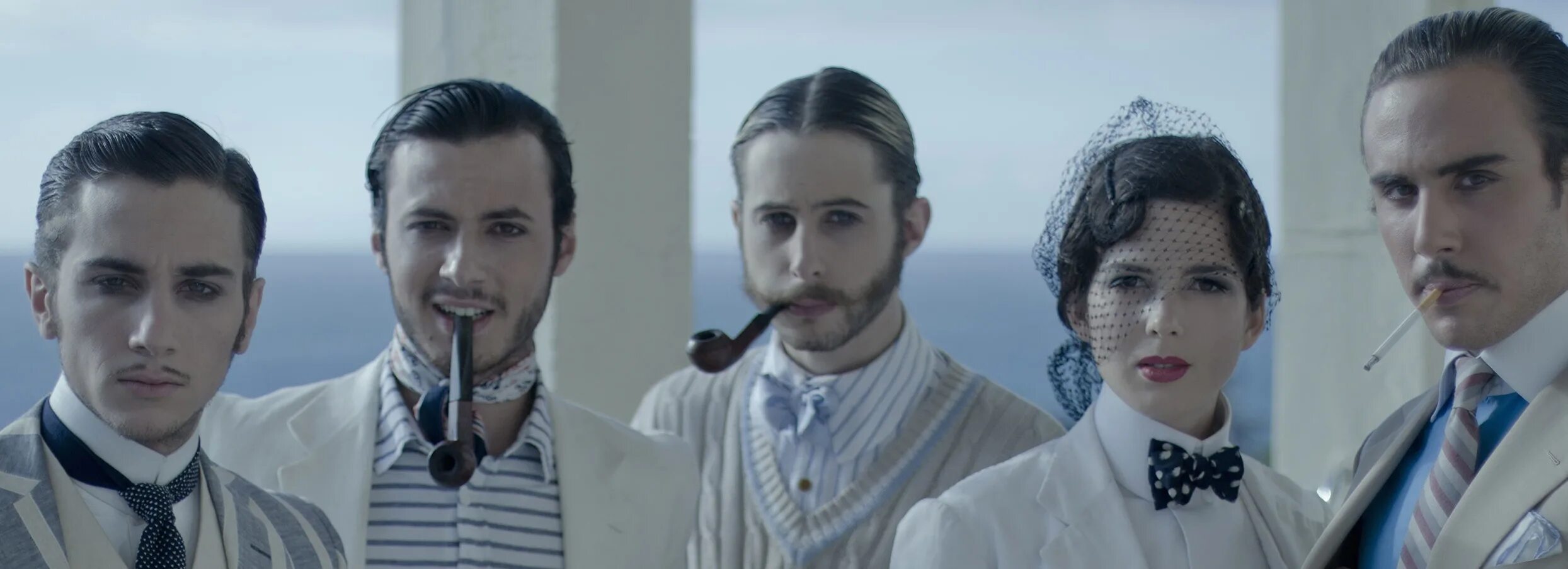 Sacha got. Ла фемме группа. Группа la femme. Si un jour. La femme французский музыкальный коллектив.