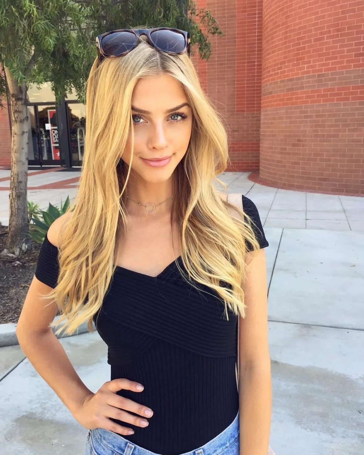 Marina Laswick. Marina Laswick без макияжа. Blonde 20