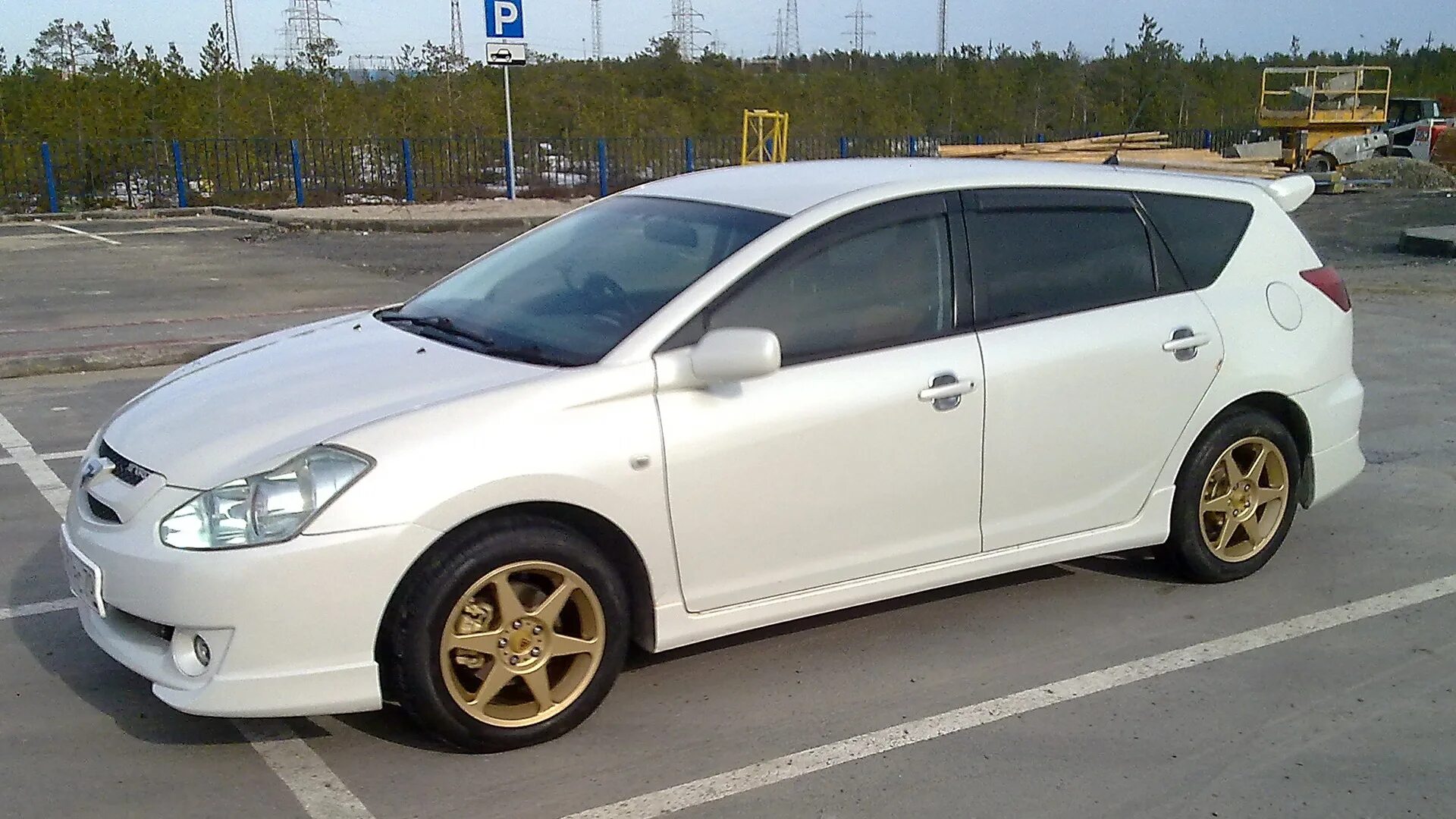 Тойота калдина не работает. Toyota Caldina 2003. Toyota Caldina 2007. Toyota Caldina zzt241. Тойота Калдина универсал 2007.