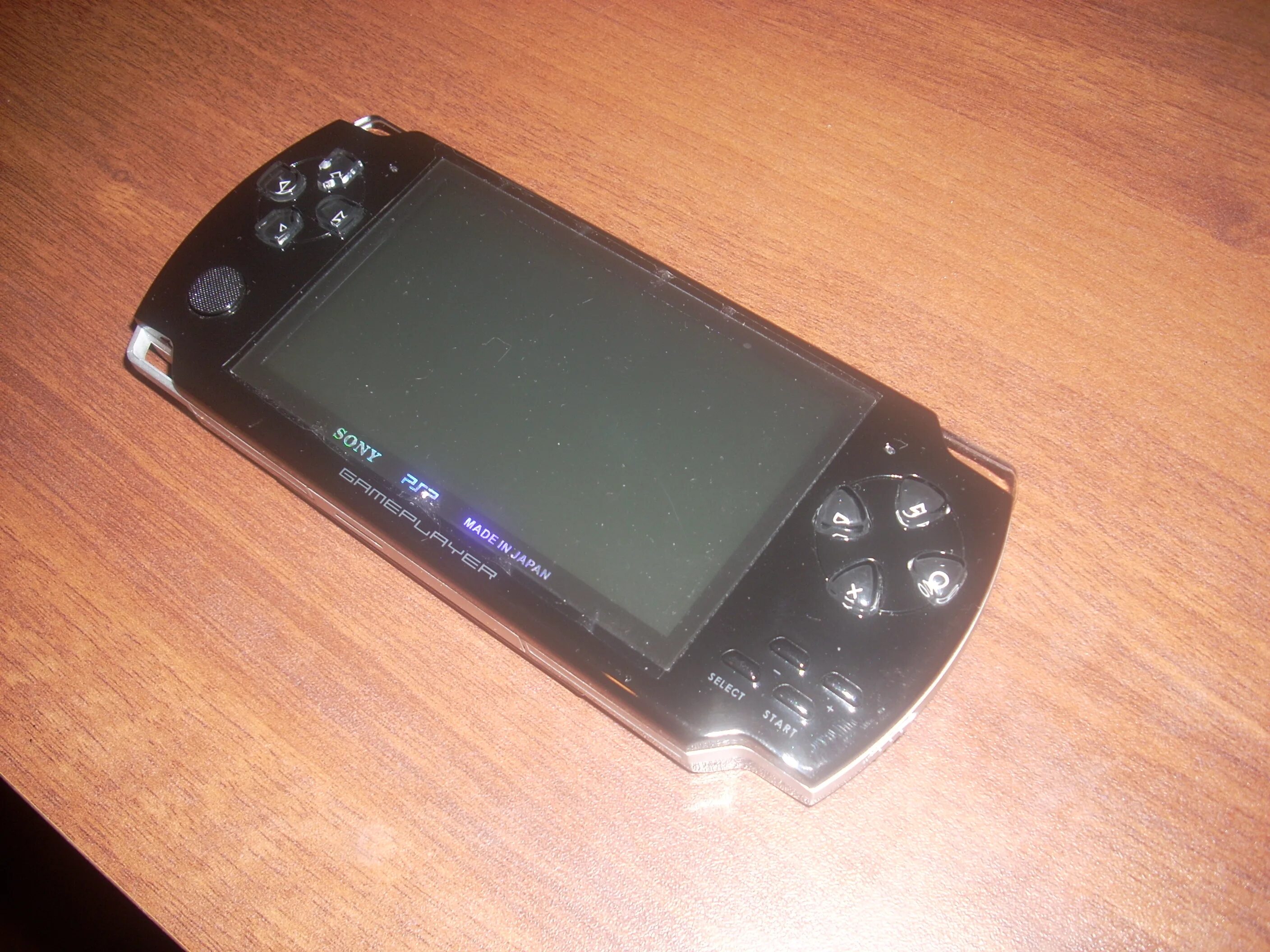 Приставка сони псп 3004. Psp без. Игровая приставка sony playstation portable e1000. Psp без. Портативная консоль псп хбокс.