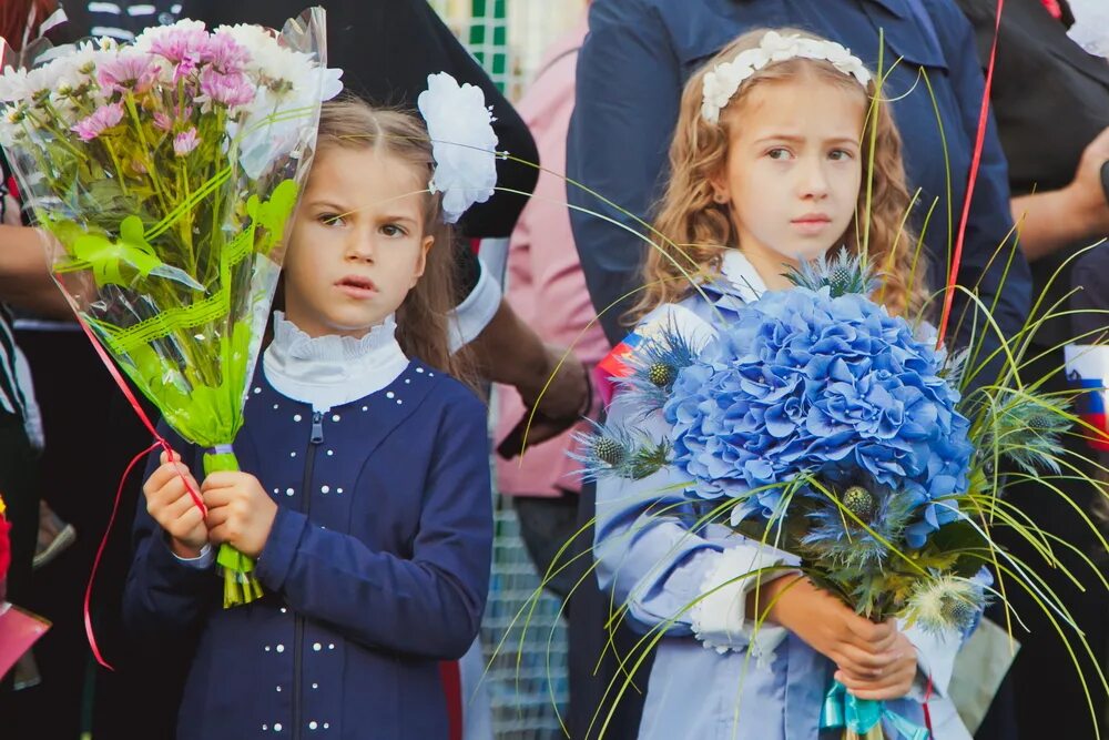 1 сентября девочка фото. Первоклассница. Мода на 1 сентября. Образ первоклассницы на 1 сентября. Образ на 1 сентября для девочки.