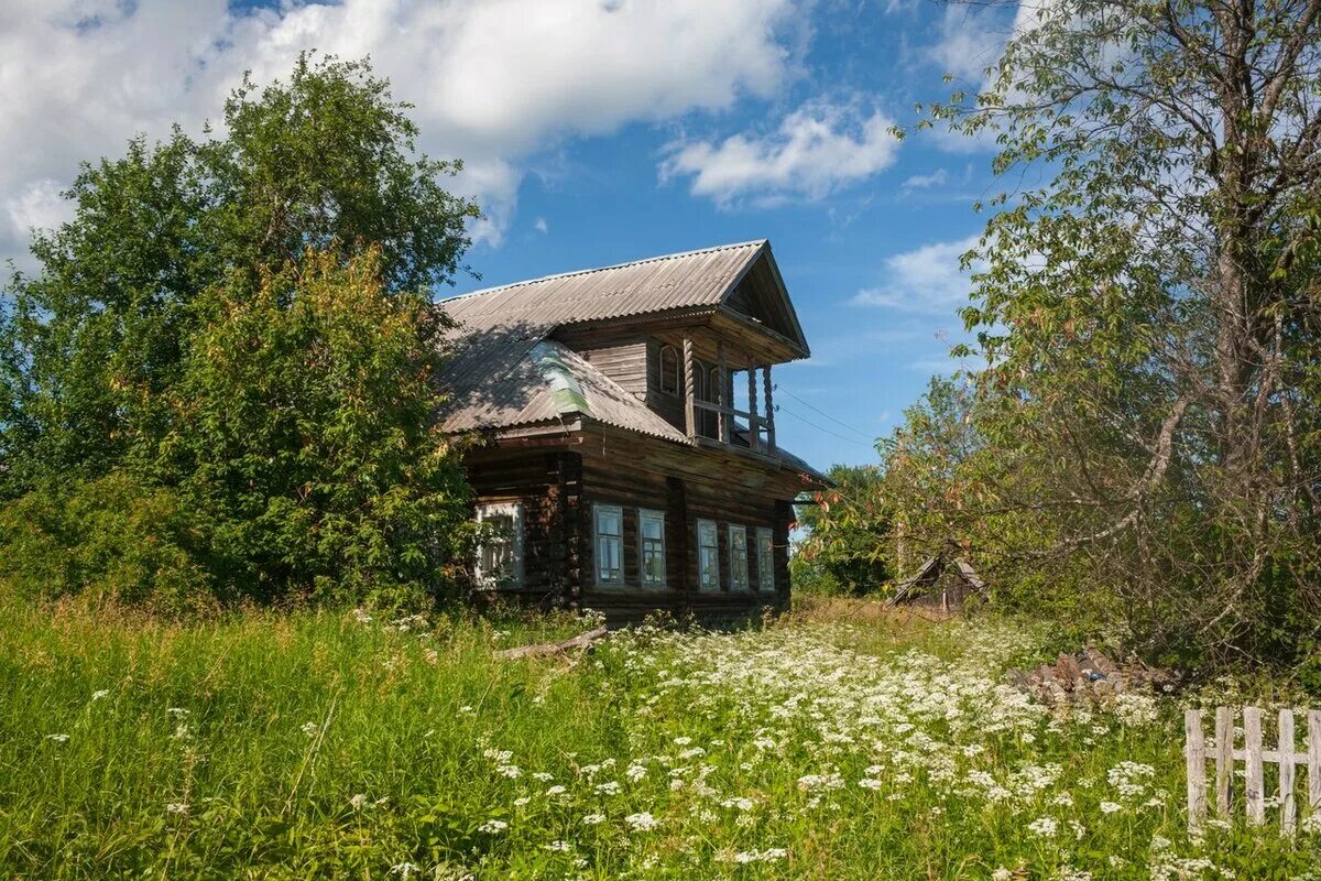 Старое село (деревня, Можайский городской округ). Домик в деревне. Лето в деревне. Деревенский дом. Расселение деревень