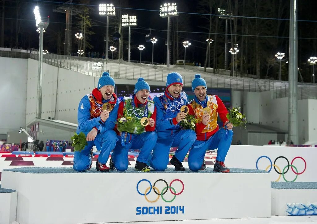 Биатлон сочи. Олимпийские соревнования 2014. Олимпийский чемпион бобслей сочи. Эстафета ои 2014. Олимпийские соревнования 2014.
