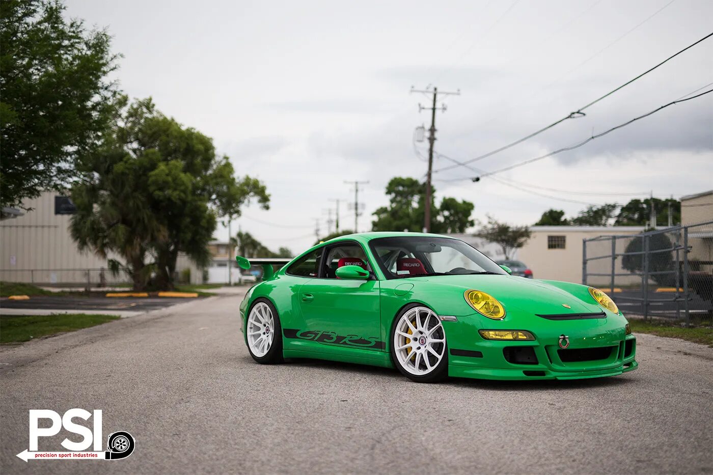 911 targa 1970. Порше 911 турбо желтый. Порше сигнал. Порше 911 70. Порше сигнал.