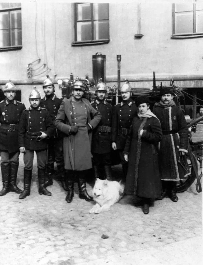 1891 году родоначальник российского пожарного добровольчества. Пожарная команда Царская Россия 1907.