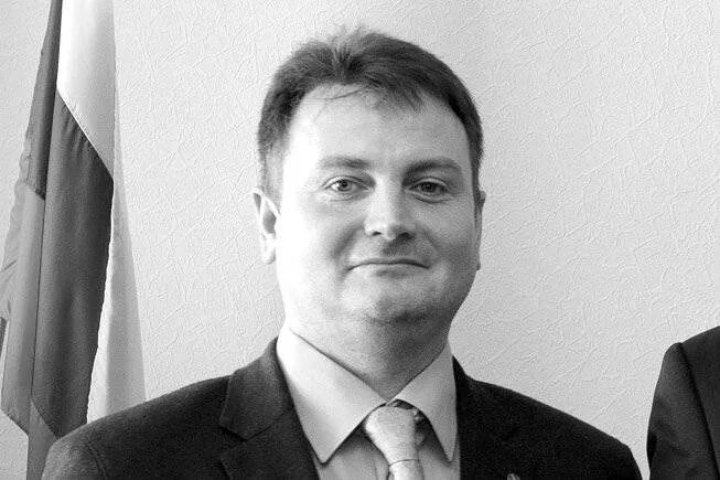 Судьи ревды. Судьи ревды. Замараева судья ревда. Замараева судья ревда. Карапетян судья первоуральск.